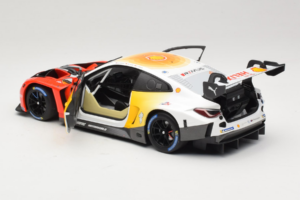 BMW M4 GT3 #72 D. Harper / M. Hesse / C. Weerts BMW M Team RMG 24 Hours of Nurburgring 2024 Minichamps 1:18 113242072 Metall – Bild 5 von 8