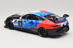BMW M4 GT4 #1 Presentation 2024 Otto 1:18 OT1125 Resin – Bild 5 von 6