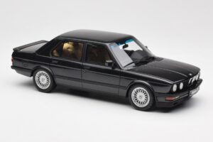 BMW M5 E28 Diamond Schwarz Otto 1:18 OT184 Resin – Bild 4 von 6