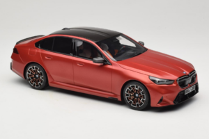 BMW M5 G90 Beach Orange GT Spirit 1:18 GT966 Resin – Bild 4 von 6