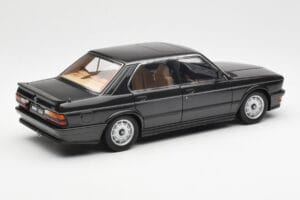 BMW M535i E28 Diamond Schwarz AUTOart 1:18 75162 Metall – Bild 3 von 8