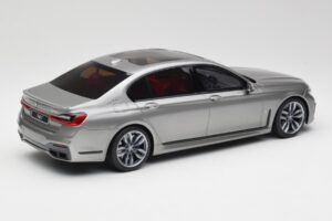 BMW M760i G12 V12 Final Edition Grau GT Spirit 1:18 GT478 Resin – Bild 2 von 6