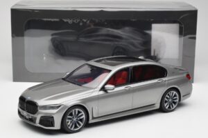 BMW M760i G12 V12 Final Edition Grau GT Spirit 1:18 GT478 Resin – Bild 6 von 6