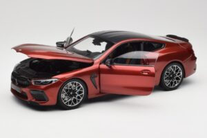 BMW M8 F91 Convertible Storm Bay Metallic Minichamps 1:18 110029020 Metall – Bild 2 von 8