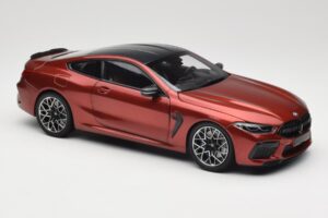 BMW M8 F91 Convertible Storm Bay Metallic Minichamps 1:18 110029020 Metall – Bild 6 von 8