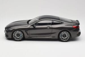 BMW M8 F92 Grey Metallic Minichamps 1:18 110029022 Metall – Bild 4 von 8