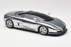 BMW Nazca M12 Chrome Silver Revell 1:18 08916 Metall – Bild 6 von 8