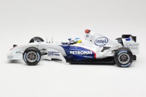 BMW Sauber F1.06 #16 N. Heidfeld Launch Version 2006 Minichamps 1:18 80430413183 Metall – Bild 3 von 6