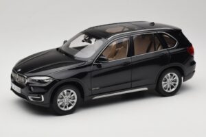 BMW X5 E70 Sapphire Black Paragon 1:18 PA-97071 Metall