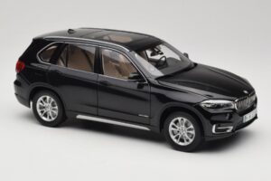 BMW X5 E70 Sapphire Black Paragon 1:18 PA-97071 Metall – Bild 6 von 8