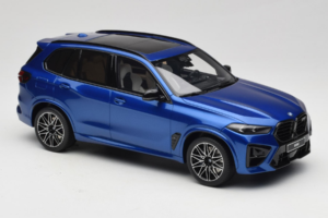 BMW X5 M F95 Competition Marina Bay Blue Metallic GT Spirit 1:18 GT967 Resin – Bild 4 von 6