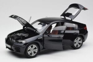 BMW X6 M F86 Schwarz Kyosho 1:18 80432157613 Metall – Bild 2 von 8