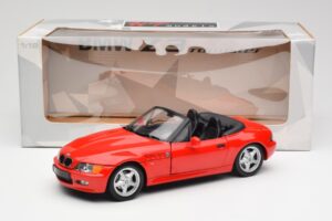 BMW Z3 E36/7 Cabriolet Rot UT Models 1:18 180024330 Metall – Bild 8 von 8