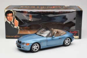 BMW Z3 E36/7 James Bond Goldeneye Blau Metallic UT Models 1:18 180024336 Metall – Bild 8 von 8