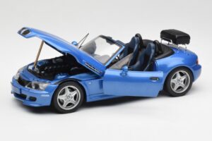 BMW Z3 M Roadster Mit Gepäckträger Blau Metallic UT Models 1:18 20416 Metall – Bild 2 von 8