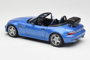 BMW Z3 M Roadster Mit Gepäckträger Blau Metallic UT Models 1:18 20416 Metall – Bild 7 von 8