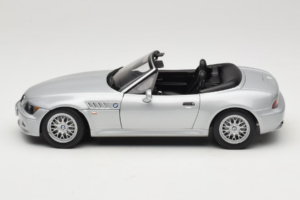 BMW Z3 Roadster 1.8 Silber Händler Edition UT Models 1:18 80439411712 Metall – Bild 4 von 8