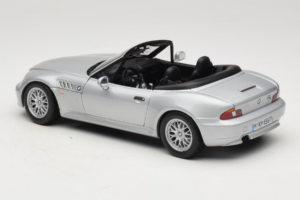 BMW Z3 Roadster 1.8 Silber Händler Edition UT Models 1:18 80439411712 Metall – Bild 7 von 8