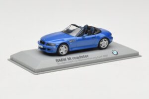 BMW Z3 Roadster 2.8 Blau Minichamps 1:43 BMW003 Metall – Bild 2 von 4