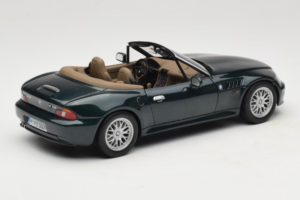 BMW Z3 Roadster 2.8 Dunkelgrün Händler Edition UT Models 1:18 80439411713 Metall – Bild 3 von 8