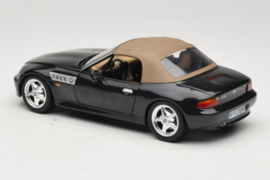 BMW Z3 Roadster Grün Händler Edition UT Models 1:18 80439411711 Metall – Bild 7 von 8