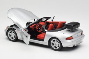 BMW Z3 Roadster Mit Gepäckträger Silber UT Models 1:18 20407 Metall – Bild 5 von 8