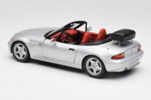 BMW Z3 Roadster Mit Gepäckträger Silber UT Models 1:18 20407 Metall – Bild 7 von 8