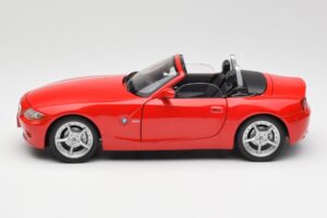 BMW Z4 E85 Roadster Rot Bburago 1:18 34046 Metall – Bild 4 von 8