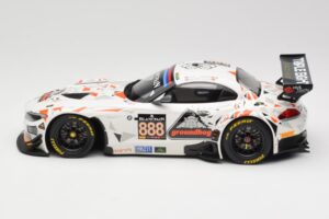 BMW Z4 E89 GT3 #888 Triple Eight Racing L. Mowle / J. Ratcliffe 24 Hours of Spa 2015 Minichamps 1:18 151152388 Metall – Bild 3 von 6