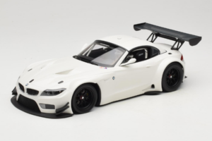 BMW Z4 GT3 E89 Weiss Minichamps 1:18 151122301 Metall