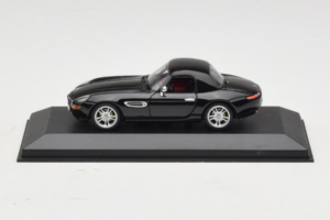 BMW Z8 Schwarz Hardtop Minichamps 1:43 BMW018 Metall