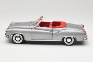 Borgward Isabella Cabriolet Silber Revell 1:18 8411 Metall – Bild 4 von 8