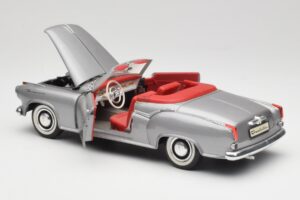 Borgward Isabella Cabriolet Silber Revell 1:18 8411 Metall – Bild 5 von 8