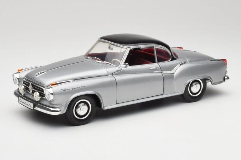 Borgward Isabella Coupe Grau & Schwarz Revell 1:18 8989 Metall