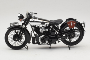 Brough Superior SS 100 T. E. Lawrence Minichamps 1:18 122135500 Metall – Bild 3 von 6