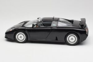 Bugatti EB110 Schwarz Bburago 1:18 3055 Metall – Bild 4 von 8