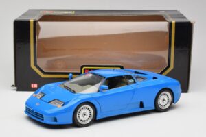 Bugatti EB110 Blau Bburago 1:18 3035 Metall – Bild 8 von 8
