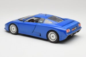 Bugatti EB110 Dunkelblau Bburago 1:18 3035-DB Metall – Bild 7 von 8