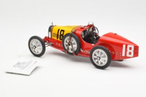 Bugatti T35 National Colors Spain CMC 1:18 M-100-B-016 Metall – Bild 5 von 6