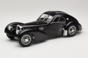 Bugatti Type 57 SC Atlantic Schwarz Solido 1:18 S1802101 Metall