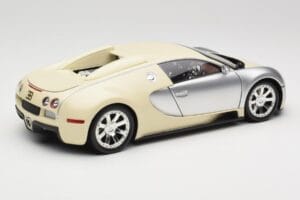 Bugatti Veyron Edition Centenaire Chrome Beige Minichamps 1:18 100110854 Metall – Bild 3 von 8