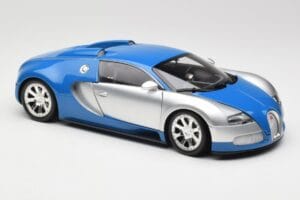 Bugatti Veyron Edition Centenaire Chrome Blue Minichamps 1:18 100110850 Metall – Bild 6 von 8