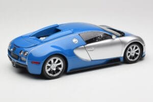 Bugatti Veyron Edition Centenaire Chrome Blue Minichamps 1:18 100110850-O Metall – Bild 3 von 7
