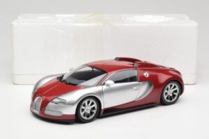 Bugatti Veyron Edition Centenaire Chrome Red Minichamps 1:18 100110851-O Metall – Bild 8 von 8