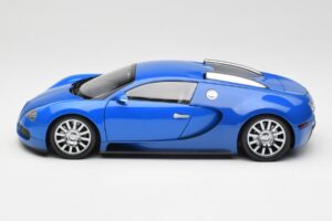 Bugatti Veyron Hellblau Dunkelblau Minichamps 1:18 100110821 Metall – Bild 4 von 8