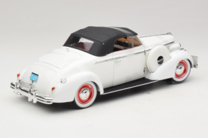 Buick Century Cabriolet Weiss Signature Models 1:18 18131 Metall – Bild 2 von 6