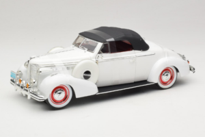 Buick Century Cabriolet Weiss Signature Models 1:18 18131 Metall