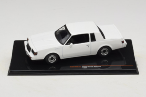Buick Grand National Weiss IXO 1:43 CLC576N Metall