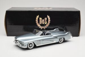 Buick Le Sabre Concept Light Blue Metallic BoS Models 1:18 BOS199 Resin – Bild 6 von 6