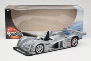 Cadillac Northstar LMP #1 24 Hours of Le Mans 2000 Hot Wheels 1:18 29225 Metall – Bild 8 von 8